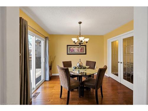 85 Simms Court, London, ON - Indoor Photo Showing Dining Room