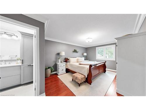 61 Parkview Drive, Dorchester, ON - Indoor Photo Showing Bedroom
