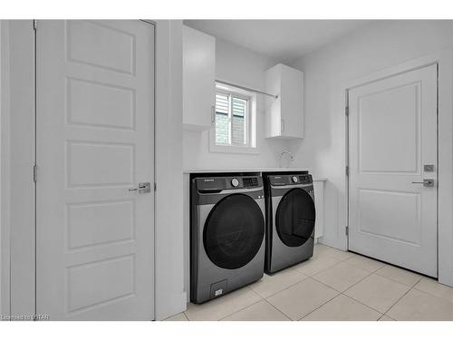 1681 Brayford Avenue, London, ON - Indoor Photo Showing Laundry Room