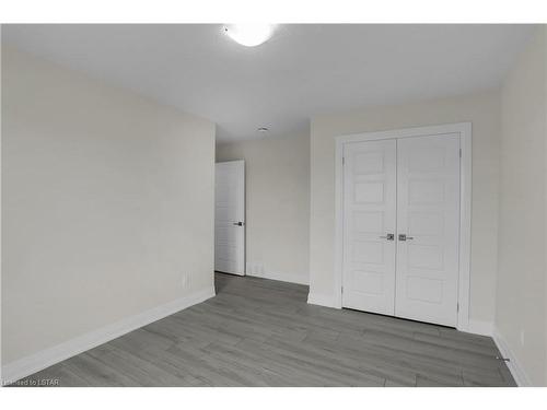2 Bouw Place, Dutton, ON - Indoor Photo Showing Other Room