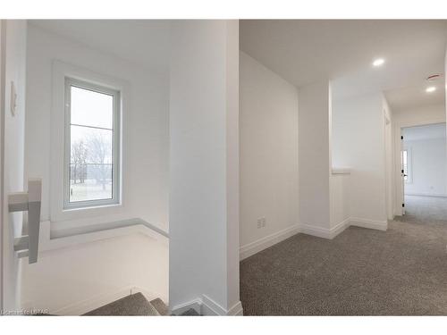 49-101 Swales Avenue, Strathroy, ON - Indoor Photo Showing Other Room