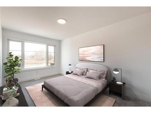 45-101 Swales Avenue, Strathroy, ON - Indoor Photo Showing Bedroom