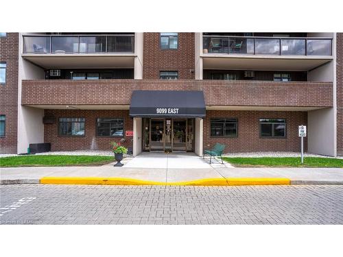 1119-9099 Riverside Drive E, Windsor, ON - Outdoor With Balcony