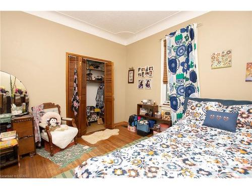 148 Mcrae Street, Glencoe, ON - Indoor Photo Showing Bedroom
