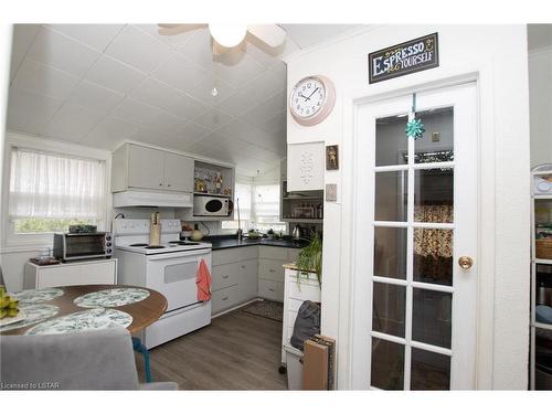 148 Mcrae Street, Glencoe, ON - Indoor Photo Showing Kitchen
