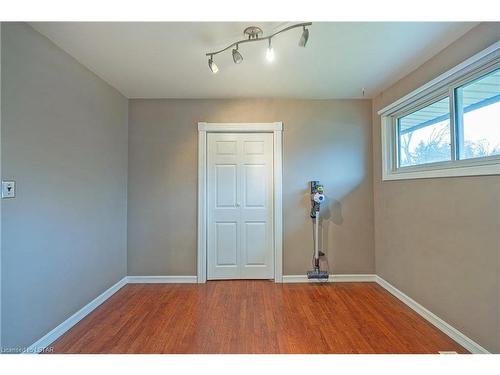 1379 Kostis Avenue, London, ON - Indoor Photo Showing Other Room