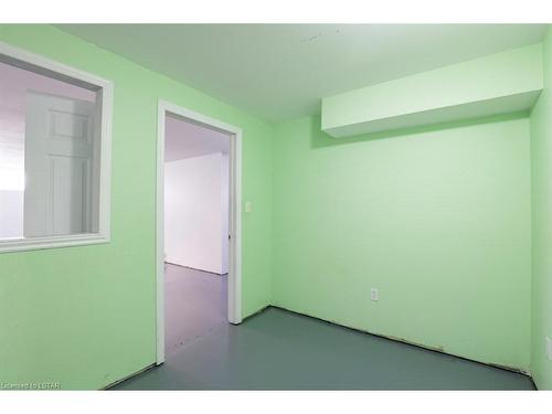 15 Fulton Street, Bayham, ON - Indoor Photo Showing Other Room