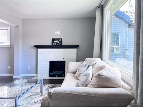 516 Highbury Avenue N, London, ON - Indoor Photo Showing Other Room With Fireplace