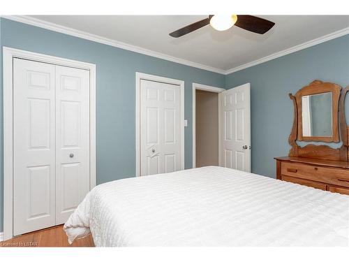 4219 Thomas Road, Port Stanley, ON - Indoor Photo Showing Bedroom