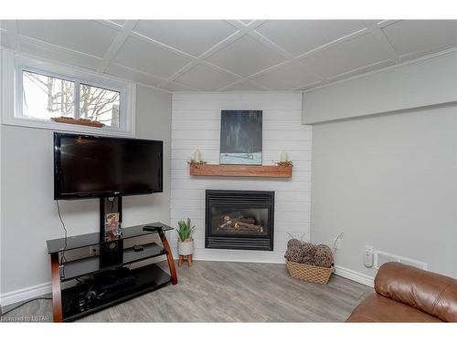 4219 Thomas Road, Port Stanley, ON - Indoor Photo Showing Living Room With Fireplace