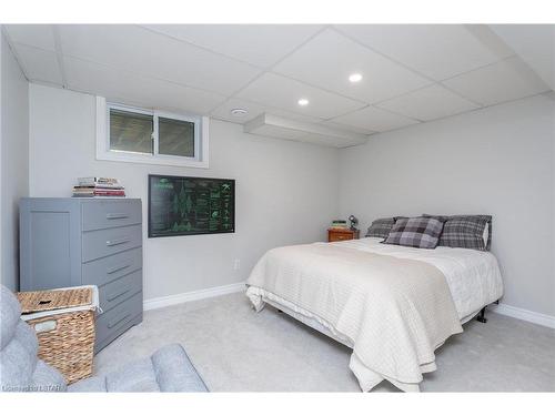 4219 Thomas Road, Port Stanley, ON - Indoor Photo Showing Bedroom