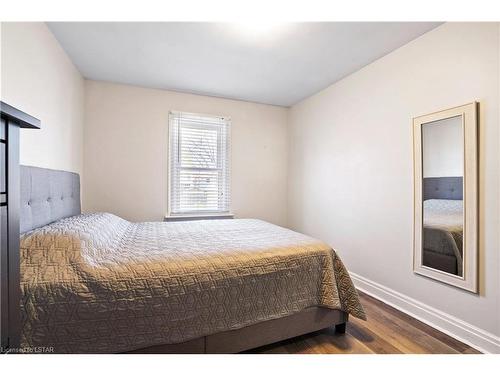 33 Wilson Avenue, Chatham, ON - Indoor Photo Showing Bedroom