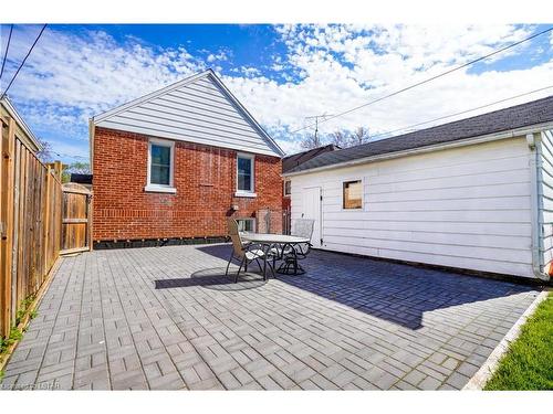 33 Wilson Avenue, Chatham, ON - Outdoor With Deck Patio Veranda With Exterior