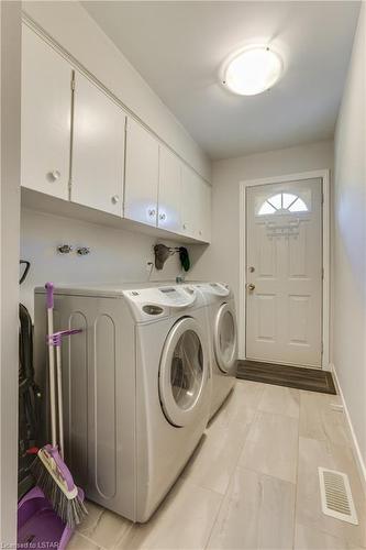 545 Huron Street, London, ON - Indoor Photo Showing Laundry Room