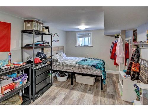 335D George Street, Port Stanley, ON - Indoor Photo Showing Bedroom