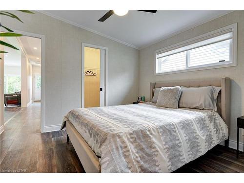 66 Fairview Crescent, Listowel, ON - Indoor Photo Showing Bedroom