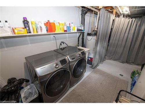 10-757 Wharncliffe Road S, London, ON - Indoor Photo Showing Laundry Room