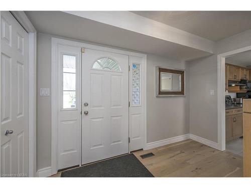 69 Shaw Boulevard, St. Thomas, ON - Indoor Photo Showing Other Room