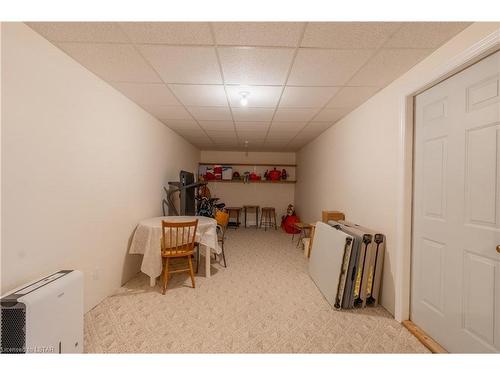 41 Abbey Lane, Exeter, ON - Indoor Photo Showing Other Room