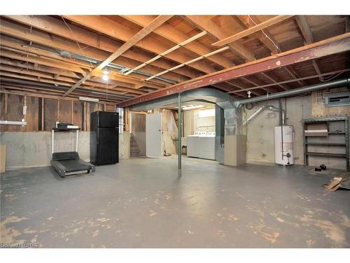 21 Highview Avenue W, London, ON - Indoor Photo Showing Basement