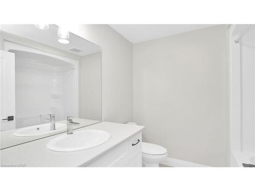 146 Shirley Street, Thorndale, ON - Indoor Photo Showing Bathroom