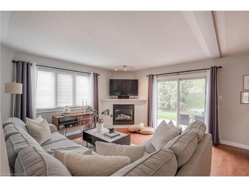 99 Meadowridge Road, London, ON - Indoor Photo Showing Living Room With Fireplace