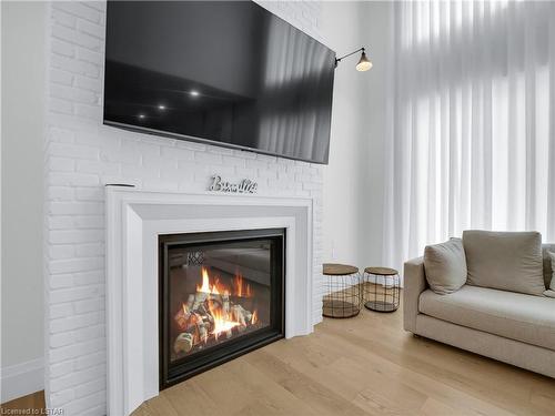 3472 Silverleaf Chase, London, ON - Indoor Photo Showing Living Room With Fireplace