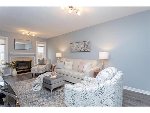 10-10 Rossmore Court, London, ON - Indoor Photo Showing Living Room With Fireplace