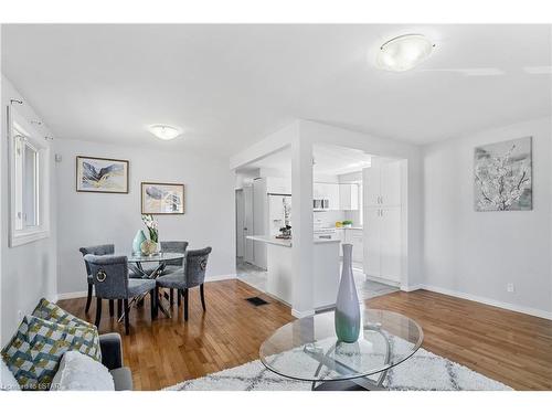 332 Belfield Street, London, ON - Indoor Photo Showing Dining Room