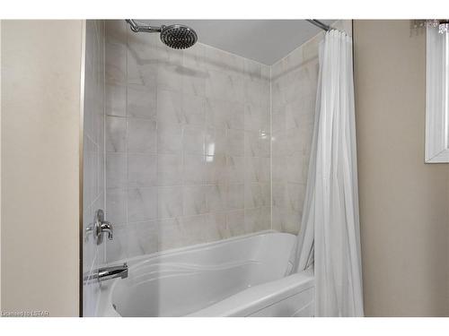 458 West Street, Brantford, ON - Indoor Photo Showing Bathroom
