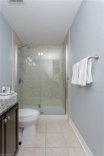 512-1030 Coronation Drive, London, ON - Indoor Photo Showing Bathroom