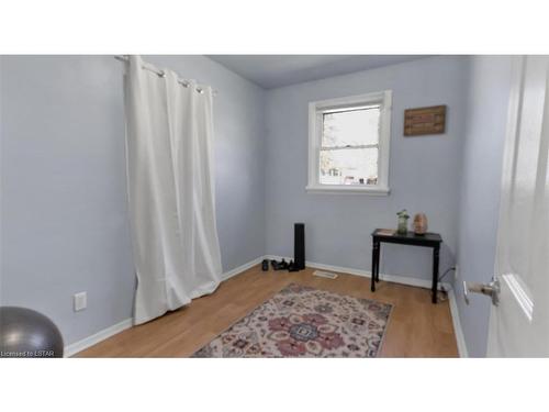 92 Arcadia Crescent, London, ON - Indoor Photo Showing Other Room