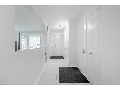 88 Golfview Crescent, London, ON - Indoor Photo Showing Other Room