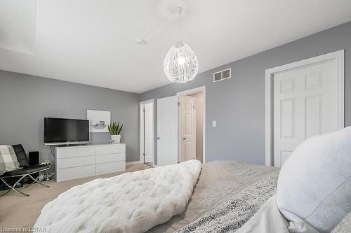 474 Bronco Crescent, Waterloo, ON - Indoor Photo Showing Bedroom