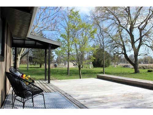 20527 Melbourne Road, Middlesex Centre, ON - Outdoor With Deck Patio Veranda