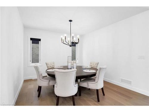 3487 Isleworth Road, London, ON - Indoor Photo Showing Dining Room