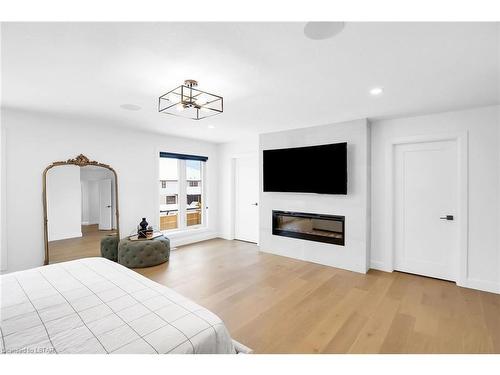 3487 Isleworth Road, London, ON - Indoor With Fireplace