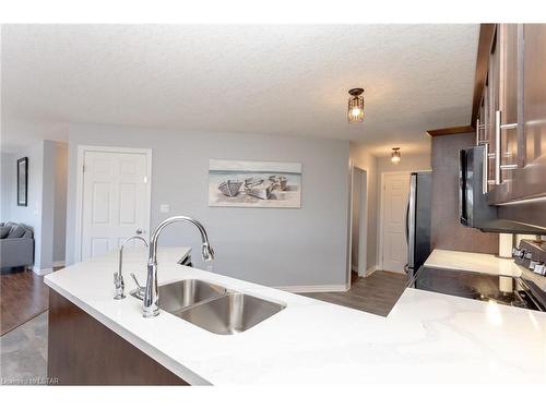 10 Peach Tree Boulevard, St. Thomas, ON - Indoor Photo Showing Kitchen With Double Sink