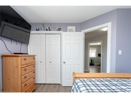 10 Peach Tree Boulevard, St. Thomas, ON - Indoor Photo Showing Bedroom