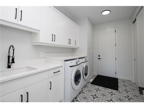 99 Optimist Drive, Talbotville, ON - Indoor Photo Showing Laundry Room
