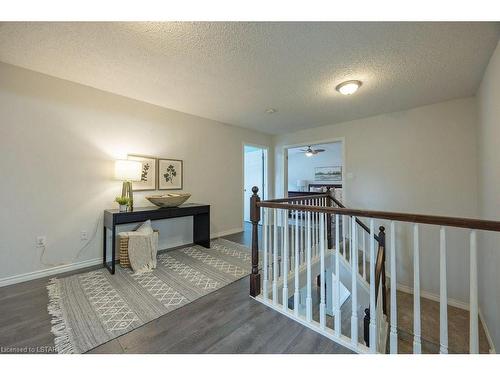 2340 Meadowgate Boulevard, London, ON - Indoor Photo Showing Other Room