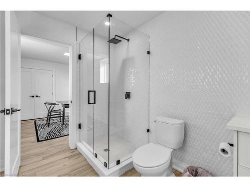 1634 Upper West Avenue, London, ON - Indoor Photo Showing Bathroom