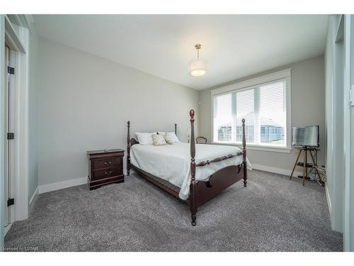 66 Deerfield Road, Grand Bend, ON - Indoor Photo Showing Bedroom