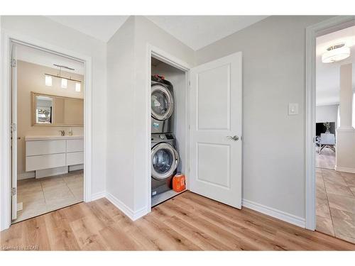 62 Melody Trail, St. Catharines, ON - Indoor Photo Showing Laundry Room