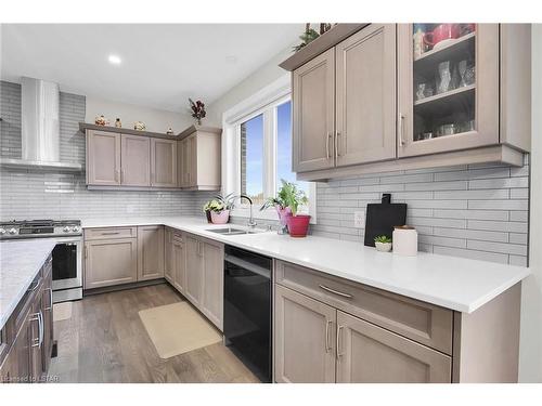 151 Mcleod Street Street, Parkhill, ON - Indoor Photo Showing Kitchen With Upgraded Kitchen