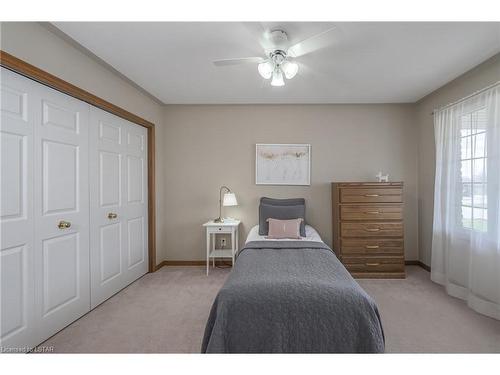 65 Herford Street, Tillsonburg, ON - Indoor Photo Showing Bedroom