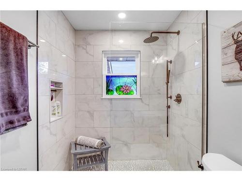 4465 Imperial Road, Aylmer, ON - Indoor Photo Showing Bathroom