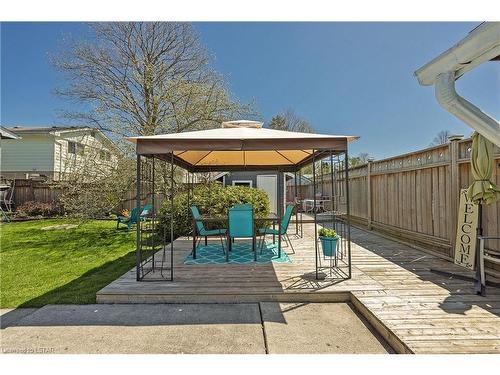 456 Regal Drive, London, ON - Outdoor With Deck Patio Veranda