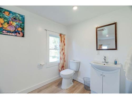 48995 Jamestown Line, Aylmer, ON - Indoor Photo Showing Bathroom