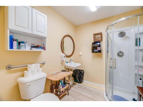 48995 Jamestown Line, Aylmer, ON - Indoor Photo Showing Bathroom